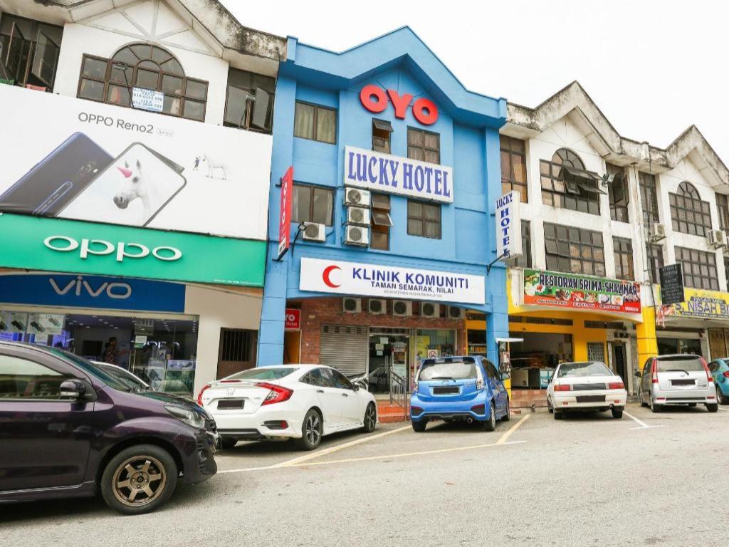 Oyo 89406 Lucky Budget Hotel Nilai Eksteriør bilde