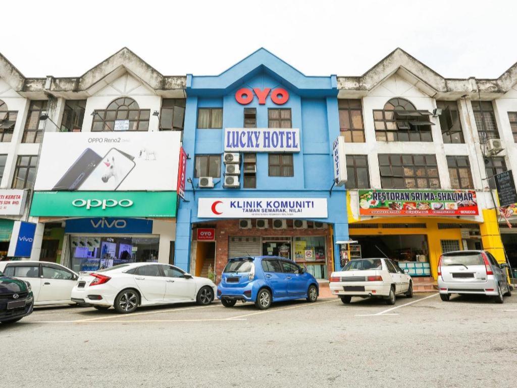 Oyo 89406 Lucky Budget Hotel Nilai Eksteriør bilde